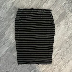 Chic Striped Black and Green Pencil Skirt